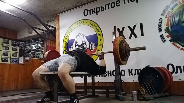 Чекренёв Валентин жим 135 кг апрель 22 смотреть онлайн