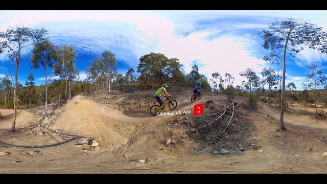 Explore Australia in 360 with the Qantas VR App смотреть онлайн