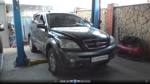 Замена потянутых шпилек и гаек заднего колеса на Киа Соренто 2005  Kia Sorento 2,5