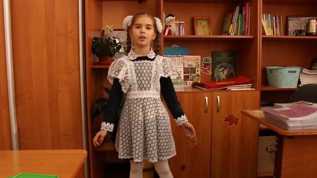 Страна читающая — Мария Малышенко читает произведение «Пожалуйста, добрым будь!» Л. Ерохиной смотреть онлайн