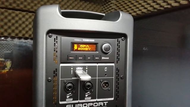 Behringer MPA 200 BT смотреть онлайн