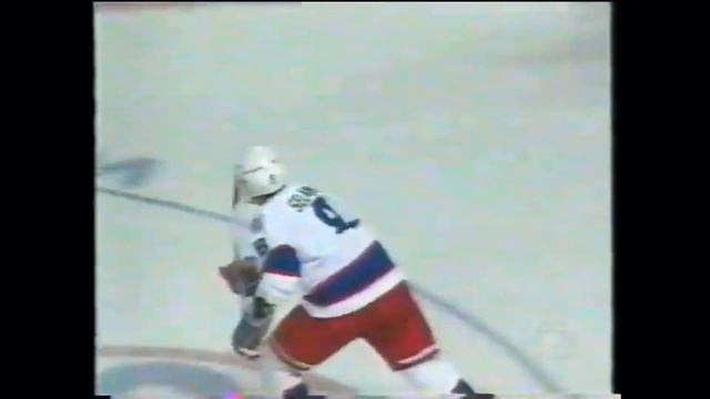 March 28 1995 Claude Lemieux Suspended For Punching Islanders Brett Lindros on Bench -TSN Sportsdes смотреть онлайн