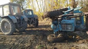 трактор упал