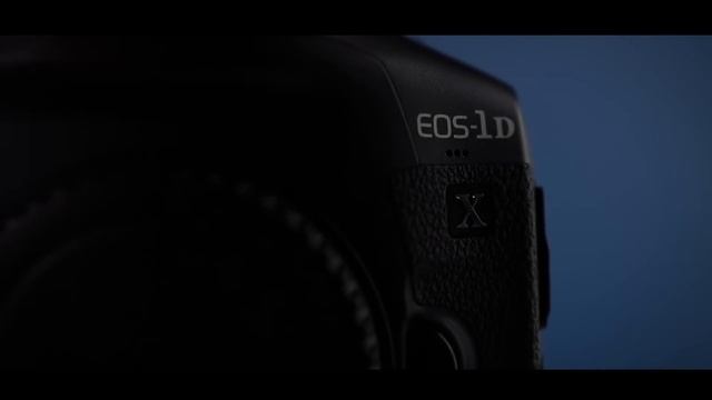 MY FAVOURITE LENS for Photography and Videos | Canon RF 35mm f/1.8 смотреть онлайн