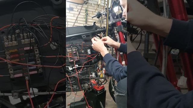 Усиление Гудка х2 (сигнала) supersoco смотреть онлайн