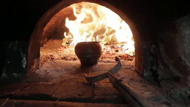 Русская печка. Чугунок с картошкой. смотреть онлайн