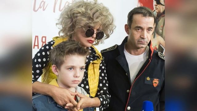 Потеря старшего сына, развод с Дроздовой, породнился с Расторгуевым. Дмитрий Певцов смотреть онлайн