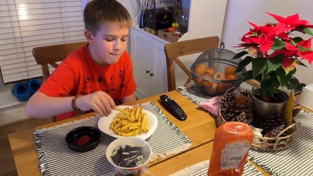 ?VLOGMAS 2022/6 ?ЕДУ ПО ДЕЛАМ ?РОЖДЕСТВЕНСКИЙ MALAHIDE ?НАРЯЖАЕМ ЕЩЕ ОДНУ ЕЛКУ ❄️❄️❄️УРА! СНЕГ смотреть онлайн