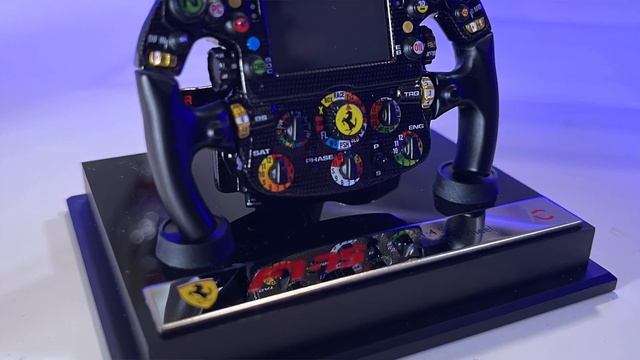 Oggetti esclusivi: Volante e Nosecone Ferrari F1-75 смотреть онлайн
