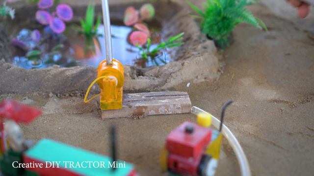 Creative DIY TRACTOR Mini diesel engine water pump science project | mini hand pump || @KeepVilla смотреть онлайн