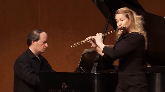 Amy Porter, flute, and Christopher Harding, piano, Perform Mozart's Andante in C Major, K. 315 смотреть онлайн