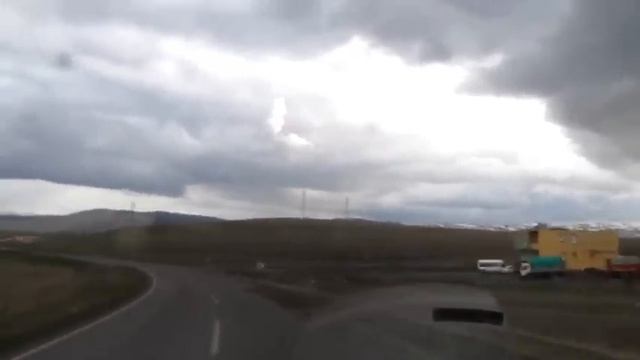 upor 0887 электро мотоцикл, спускаюсь с горы без мотора. :) смотреть онлайн