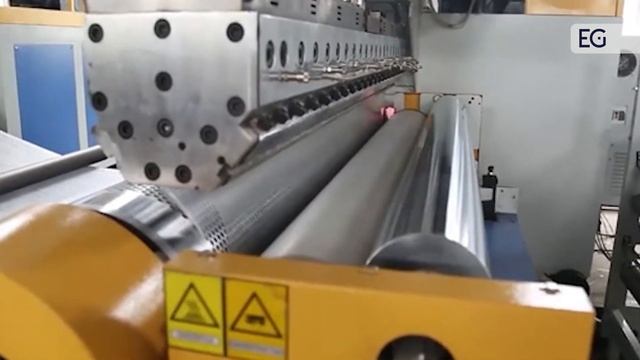 Экструдер для производства трёхслойной воздушно-пузырьковой плёнки MS-U1500 смотреть онлайн