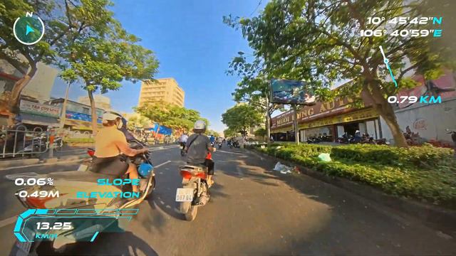 Nguyen Van Cu street- HCMC, VN -8K-UHD смотреть онлайн