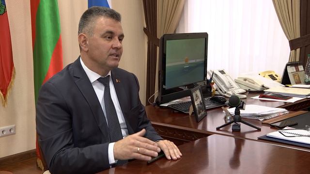 Президент поручил привести в надлежащий вид и благоустроить въезд в столицу смотреть онлайн