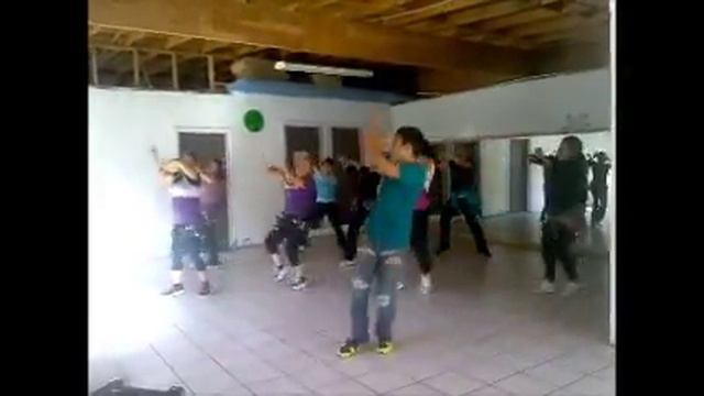 booty shake with levi zumbaero смотреть онлайн