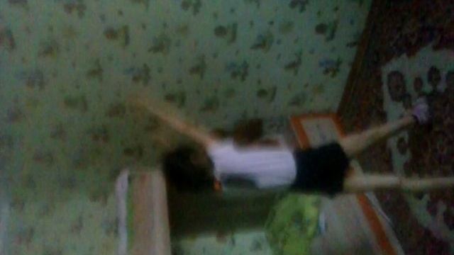 ГИМНАСТИКА(стойка на руках) смотреть онлайн