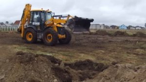 Планировка участка трактором ? JCB - срезка бугров ?
