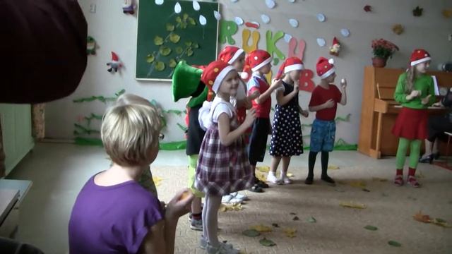 Осенний праздник в школе. Часть 2