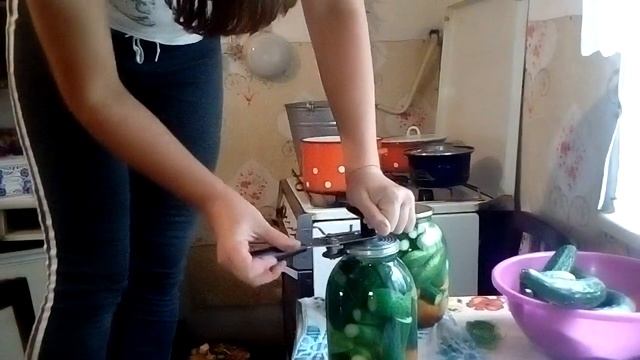 Огурцы,засолка на зиму. 5 этап - завершение. смотреть онлайн