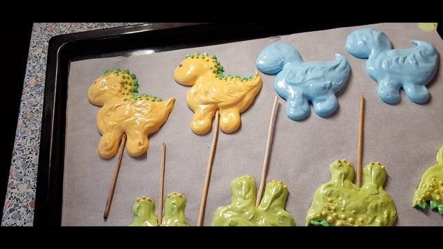 ДРАКОНЧИКИ ИЗ ФРАНЦУЗСКОЙ МЕРЕНГИ! УКРАШЕНИЕ НА ТОРТ! / DRAGONS FROM THE FRENCH MERINGA! смотреть онлайн