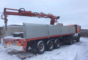 тягач Маз Длинномер/обзор манипулятора Hiab 130 /Полуприцеп  Floor / Подруливающая ось