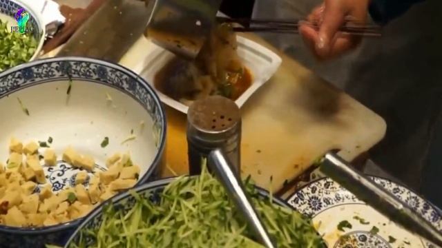 ТОП-5 БЛЮД КИТАЙСКОЙ КУХНИ | КИТАЙСКАЯ ЕДА | ЧТО ЕДЯТ В КИТАЕ? Лапша, пельмени, хот-пот и др. смотреть онлайн