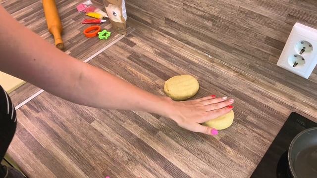 ПРОСТОЕ И ВКУСНОЕ ПЕЧЕНЬЕ НА СКОВОРОДЕ (Рецепт печенья) ВЫПЕЧКА БЕЗ ДУХОВКИ смотреть онлайн