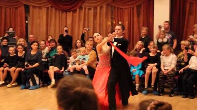 Golden Step - Школа 949 Москвы. Медленный вальс смотреть онлайн