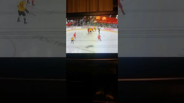хоккей кхл/Автомабилист Северсталь 1 период!!!