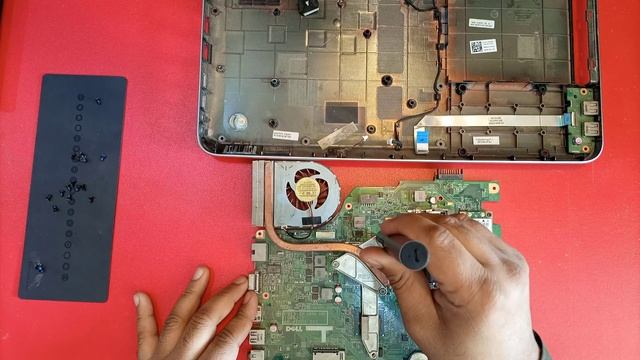 Dell Vostro 1540 Laptop disassembly and replacing the motherboard.? смотреть онлайн