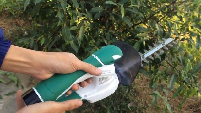 PowertoolVN|Máy tỉa cành makita MUH260D-Chuyên tỉa cây cảnh,hàng rào Nhật bãi смотреть онлайн