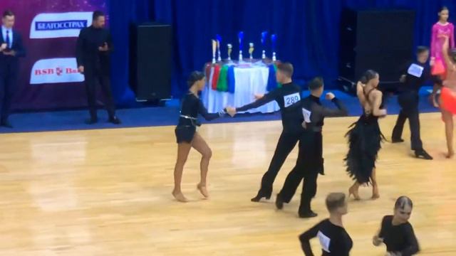 Открытый Чемпионат Минска Гришко - Хаткевич Юниоры 2 1/2 Ча-Ча-Ча смотреть онлайн