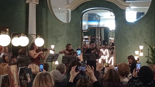 Санкт-Петербургский Дом Книги открытие 12.11.2022 смотреть онлайн