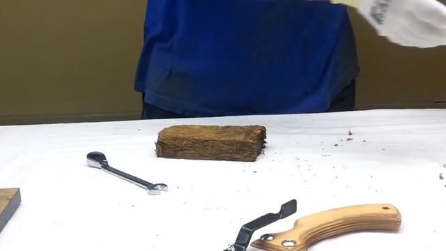 Гильотина для резки табака/ручная (Machine 27) смотреть онлайн