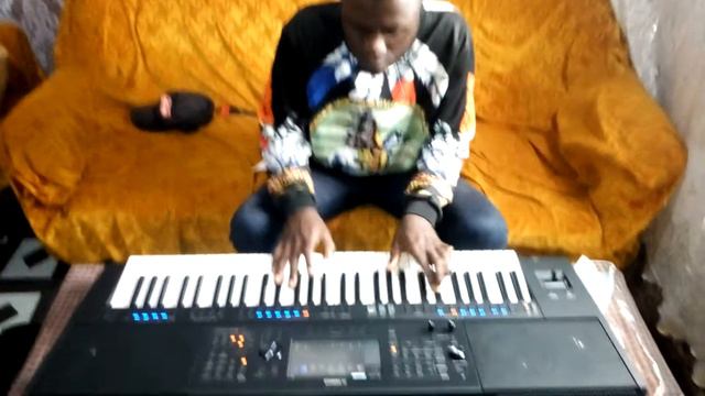 piano seben on key Fsharp // keyboard psr sx700 смотреть онлайн