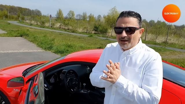 VW ID3 - Ferrari 360 - Audi R8! Ein Elektroauto stellt sich vor! смотреть онлайн