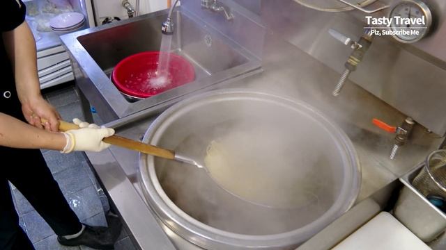 짬뽕 종류만 10가지 대한민국 최고의 짬뽕! 고기 듬뿍 고기 짬뽕, 순두부 짬뽕, Best Jjamppong In Korea, Spicy Seafood Noodles Soup