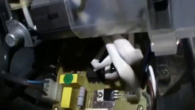 Разборка мясорубки Kenwood PRO 2000 смотреть онлайн