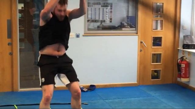 How to work the Battle Rope! смотреть онлайн