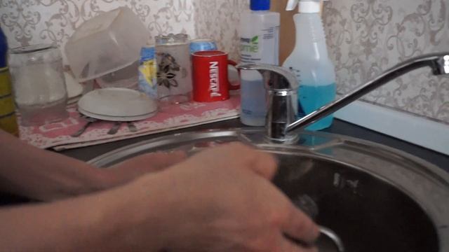 Чистим кастрюли от желтизны!)Это классно работает!!! смотреть онлайн