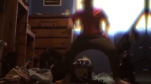 ПАЦАН В ОРАНЖЕВОЙ ФУТБОЛКЕ ЖЕСТКО ФЛЕКСИТ ПОД ЧЕРЕПАШКУ