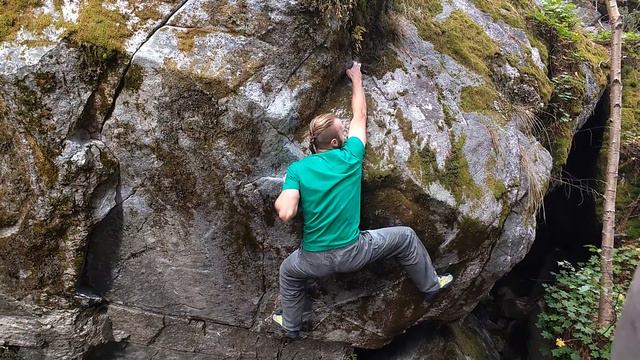 Bouldering - Magnolia 7B смотреть онлайн