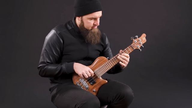 MAYONES CALI -- MINI BASSES