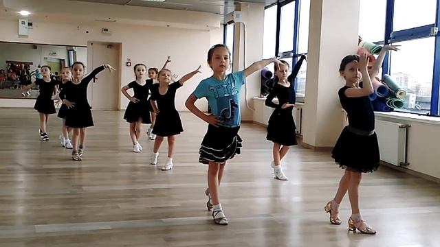 Спортивные Бальные Танцы Дети 5-7 Лет, Ча Ча Ча, Тренировка!!! смотреть онлайн