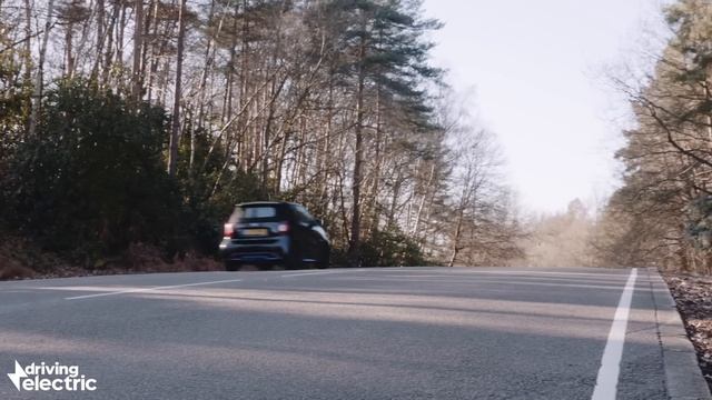 Smart ForTwo EQ Cabriolet review - DrivingElectric смотреть онлайн