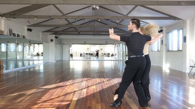 Turning Five Step - Tango смотреть онлайн
