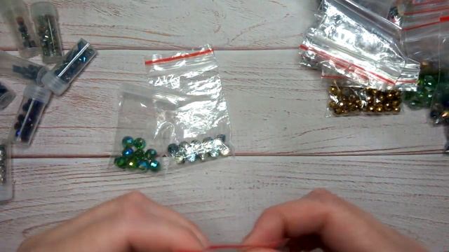 Стеклянные бусины, стразы и пайетки с AliExpress. Мои запасы смотреть онлайн