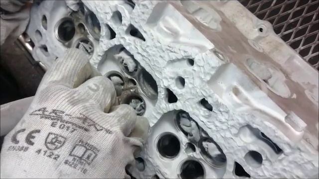 1999 Ford Mondeo silindir kapak kaynağı (Cold Sprey) смотреть онлайн