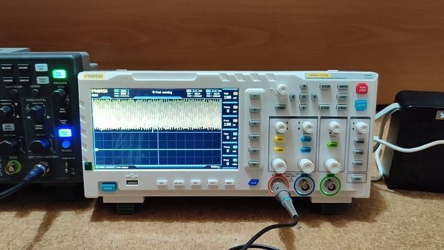 Hantek DSO2D15 vs Fnirsi 1014D смотреть онлайн